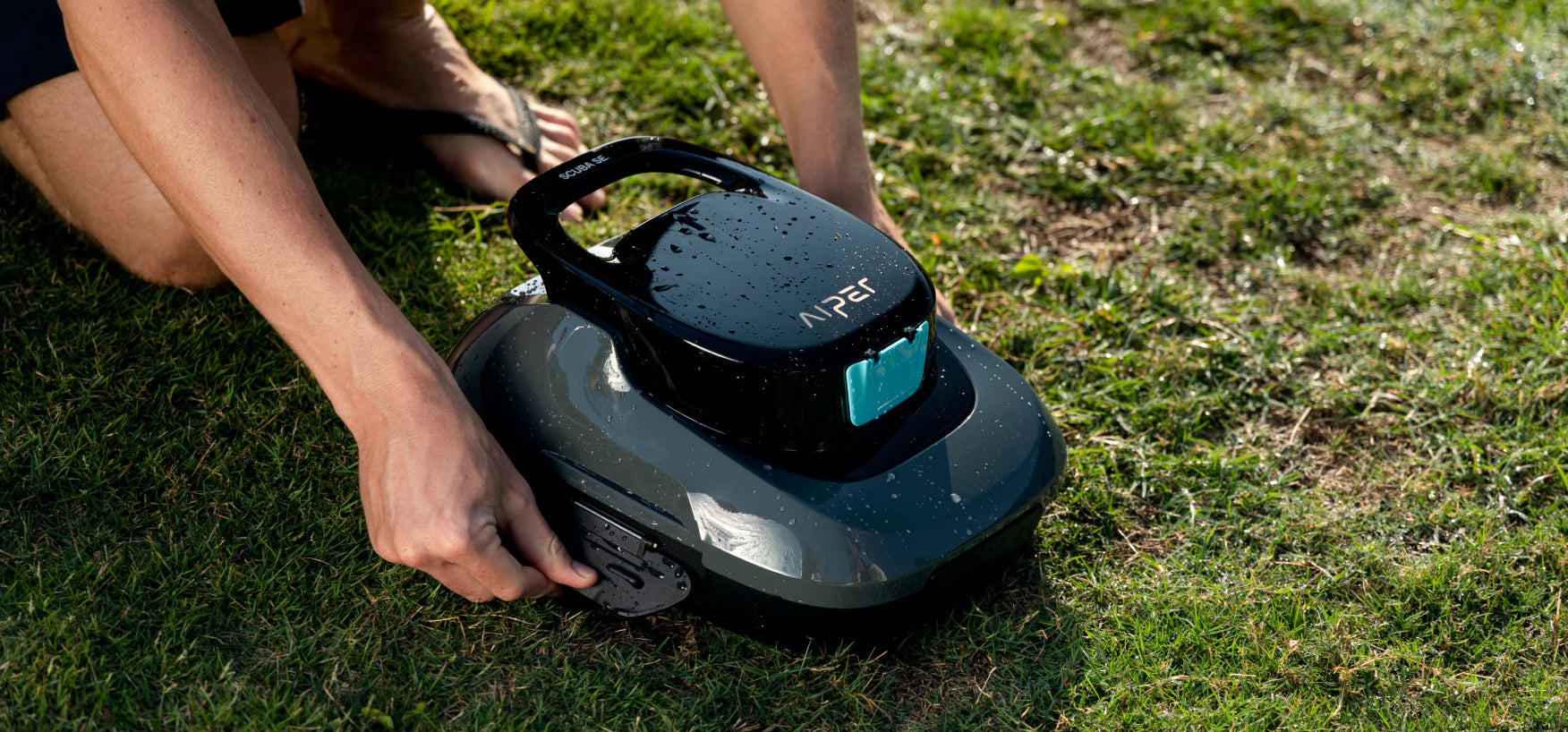 Aiper Scuba SE Cordless Robotic Pool Cleaner – Above-Ground Pool Cleaner up to 860 sq.ft with 90-Minute Runtime